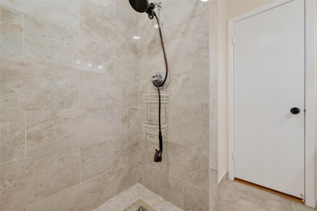 7226 Skybright Lane, Houston, TX 77095