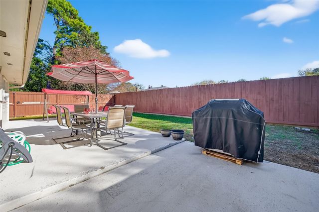 7226 Skybright Lane, Houston, TX 77095