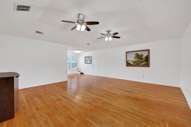 7226 Skybright Lane, Houston, TX 77095