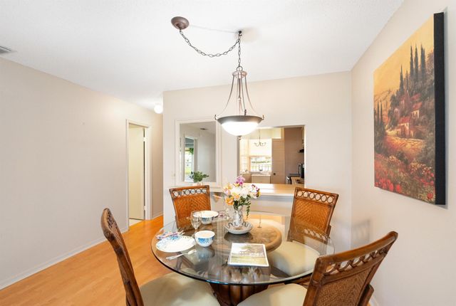 422 Grove Isle Circle, Vero Beach, FL 32962