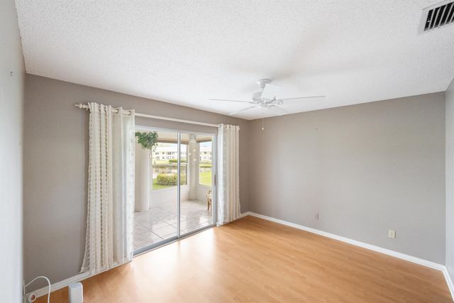 422 Grove Isle Circle, Vero Beach, FL 32962