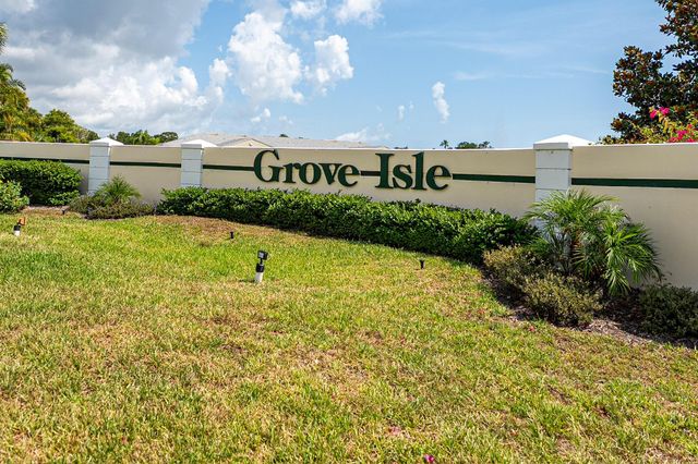 422 Grove Isle Circle, Vero Beach, FL 32962
