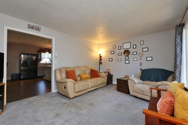 502 Seward Lane, Fairmount, IN 46928