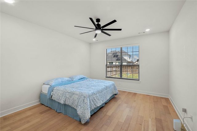700 Bonnie Street, Bentonville, AR 72713