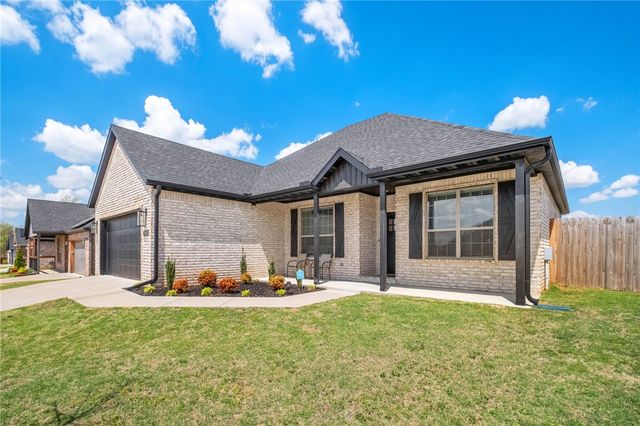 700 Bonnie Street, Bentonville, AR 72713