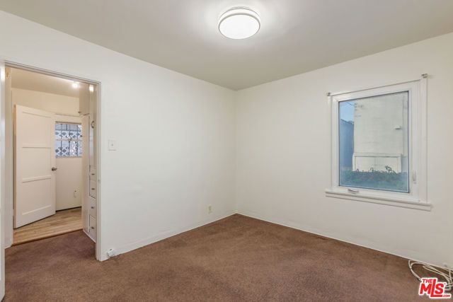 811 E Nutwood Street, Inglewood, CA 90301