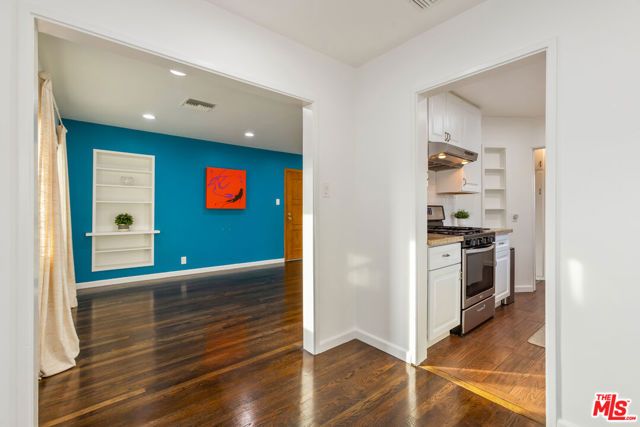 811 E Nutwood Street, Inglewood, CA 90301