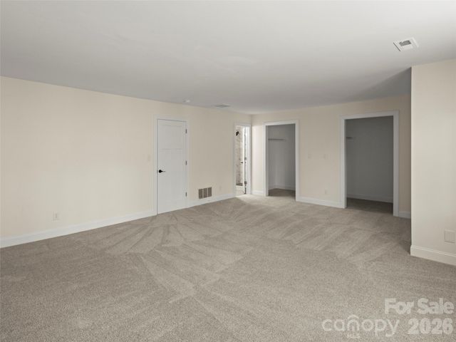 203 Crowfields Drive, Asheville, NC 28803