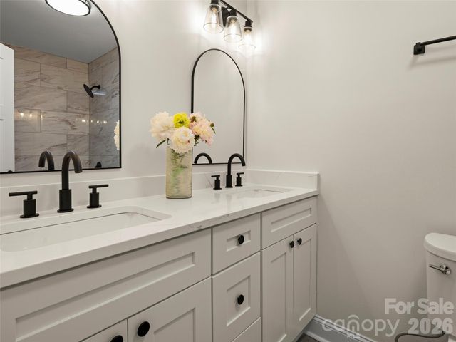 203 Crowfields Drive, Asheville, NC 28803