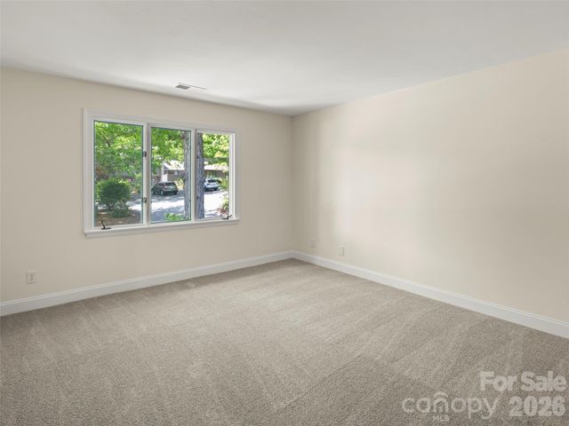 203 Crowfields Drive, Asheville, NC 28803