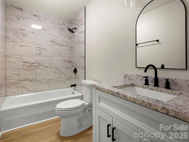 203 Crowfields Drive, Asheville, NC 28803