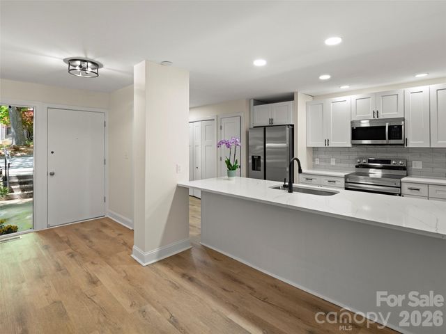 203 Crowfields Drive, Asheville, NC 28803