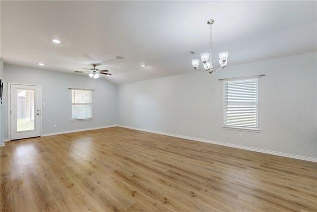 2029 Rock Ridge Avenue, Bryan, TX 77807