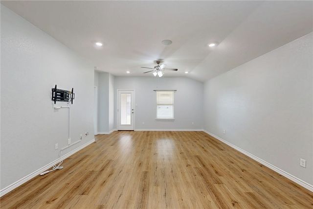 2029 Rock Ridge Avenue, Bryan, TX 77807