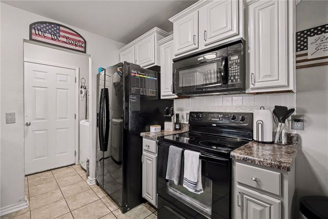 958 Raspberry Street, Elkins, AR 72727