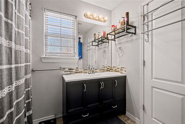 958 Raspberry Street, Elkins, AR 72727