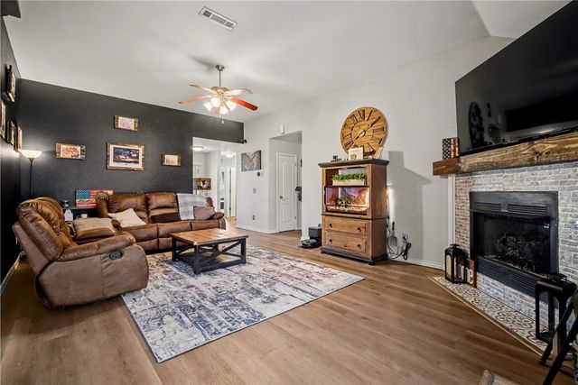 958 Raspberry Street, Elkins, AR 72727