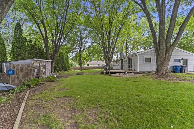 2899 W 9TH AVENUE, Oshkosh, WI 54904