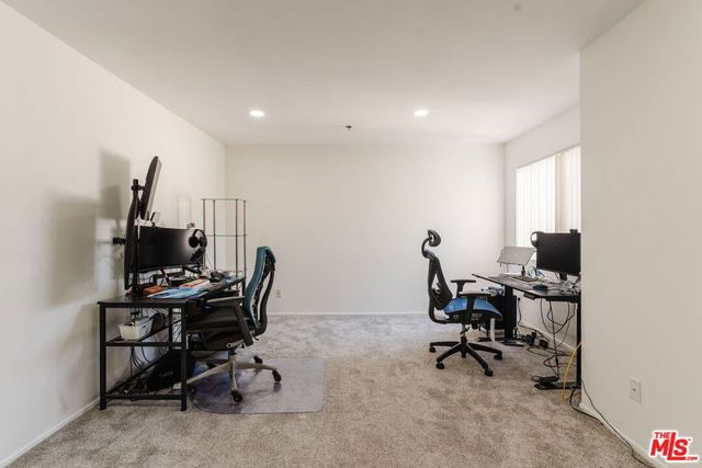 1731 Barry Avenue 214, Los Angeles, CA 90025