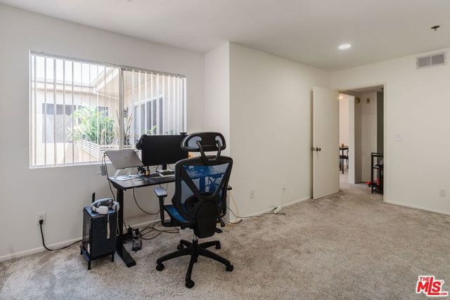1731 Barry Avenue 214, Los Angeles, CA 90025