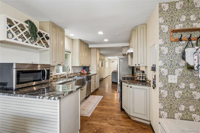3051 S Ogden Street, Englewood, CO 80113