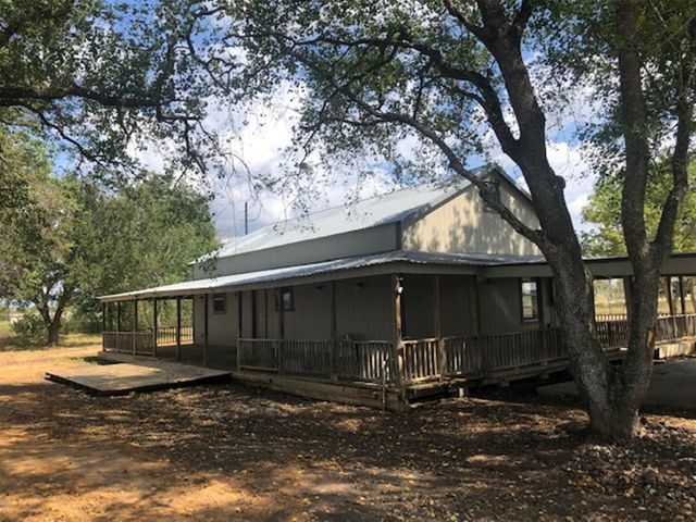 10910 Highway 36, Needville, TX 77461