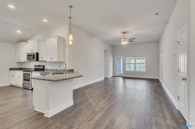 147 Ridgeland Trail, Huntsville, AL 35810