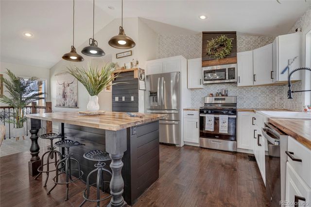 45523 Sun Country Drive, Elizabeth, CO 80107