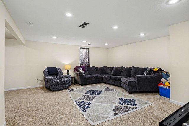 524 Fescue Court, Goshen, IN 46528