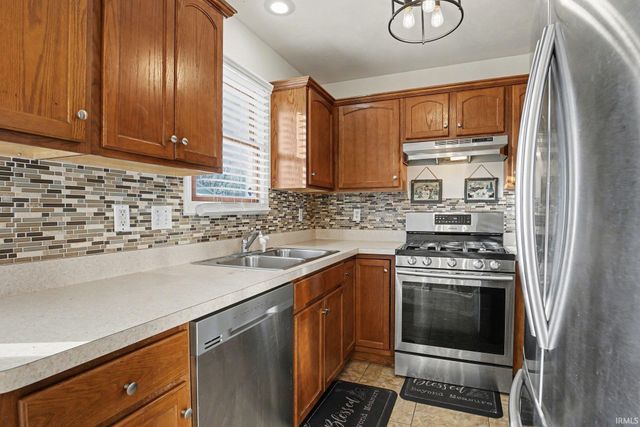 524 Fescue Court, Goshen, IN 46528