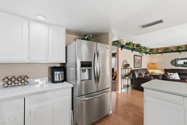 7307 N 46TH Circle, Glendale, AZ 85301