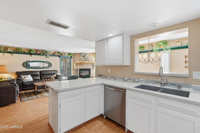 7307 N 46TH Circle, Glendale, AZ 85301