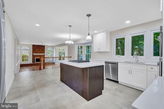 14479 STORE HOUSE DR, Centreville, VA 20121