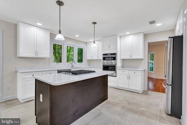 14479 STORE HOUSE DR, Centreville, VA 20121