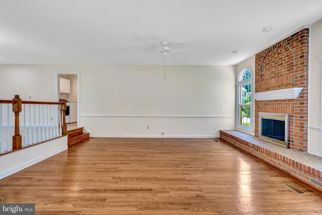 14479 STORE HOUSE DR, Centreville, VA 20121
