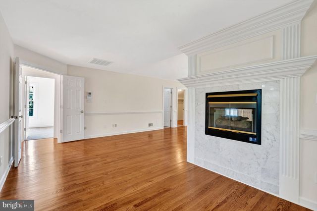 14479 STORE HOUSE DR, Centreville, VA 20121