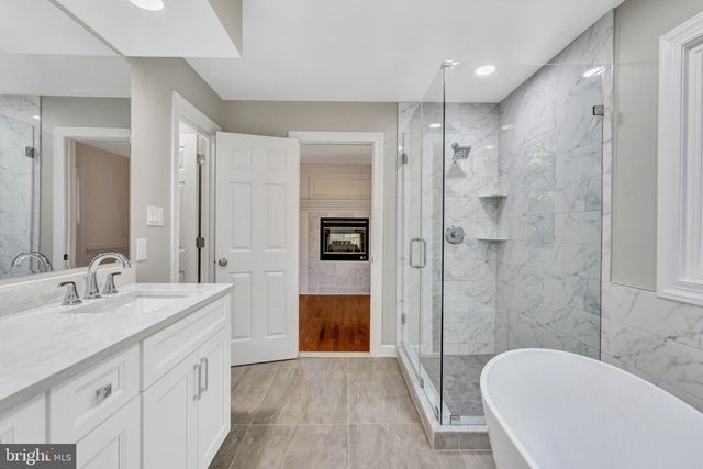 14479 STORE HOUSE DR, Centreville, VA 20121