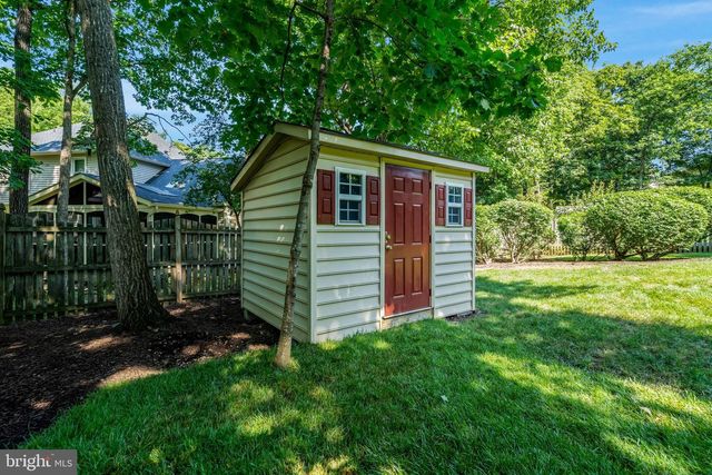 14479 STORE HOUSE DR, Centreville, VA 20121