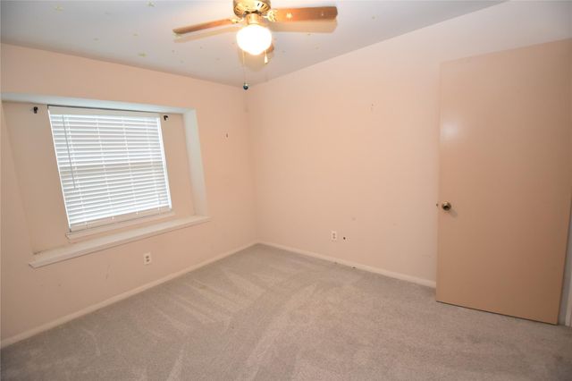 1003 Timber Hill Drive, Conroe, TX 77301