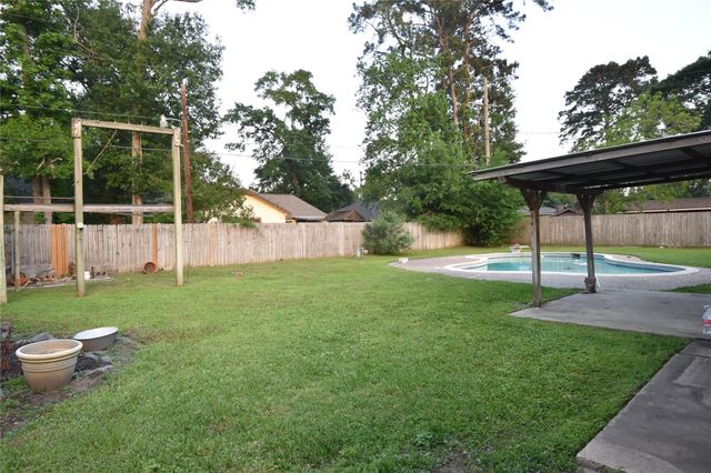 1003 Timber Hill Drive, Conroe, TX 77301