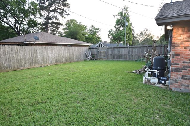 1003 Timber Hill Drive, Conroe, TX 77301