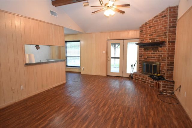 1003 Timber Hill Drive, Conroe, TX 77301