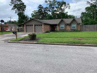 1003 Timber Hill Drive, Conroe, TX 77301