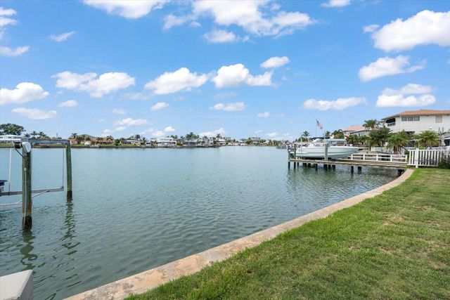 7962 9TH AVENUE S, St Petersburg, FL 33707