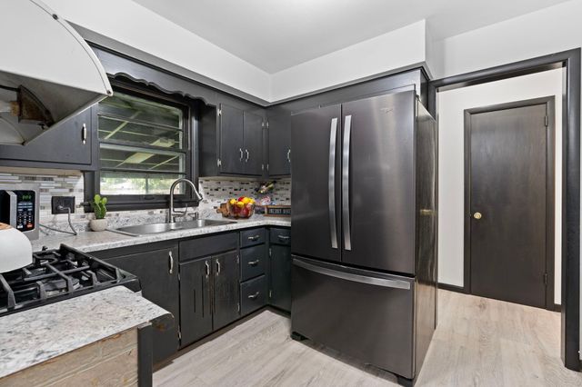 10112 Dupont Avenue S, Bloomington, MN 55431