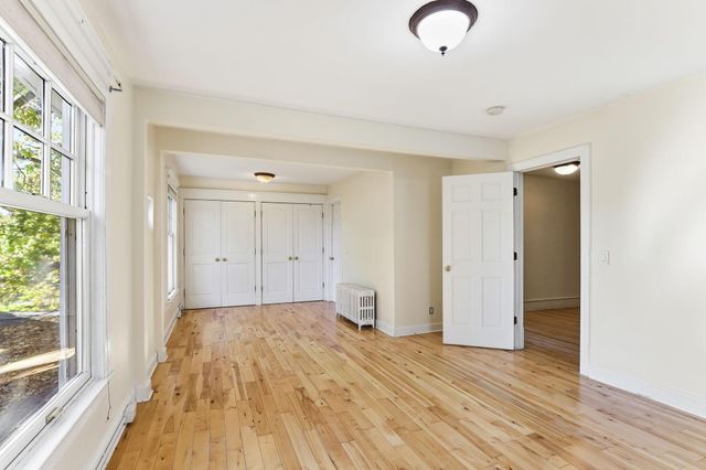 2524 Pillsbury Avenue S, Minneapolis, MN 55404