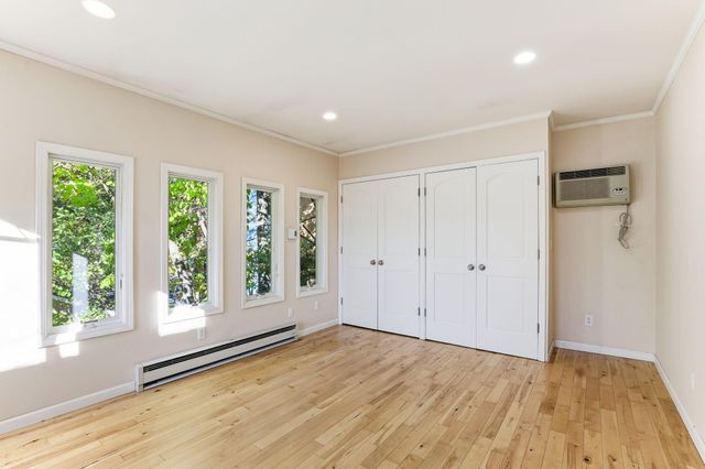 2524 Pillsbury Avenue S, Minneapolis, MN 55404