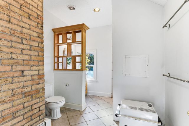 2524 Pillsbury Avenue S, Minneapolis, MN 55404