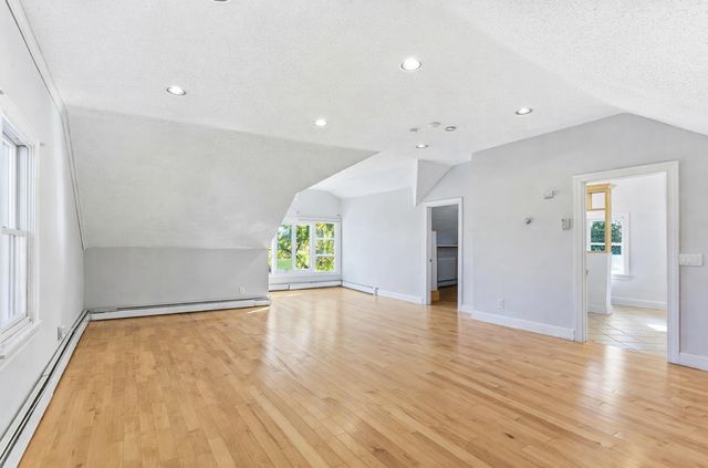 2524 Pillsbury Avenue S, Minneapolis, MN 55404