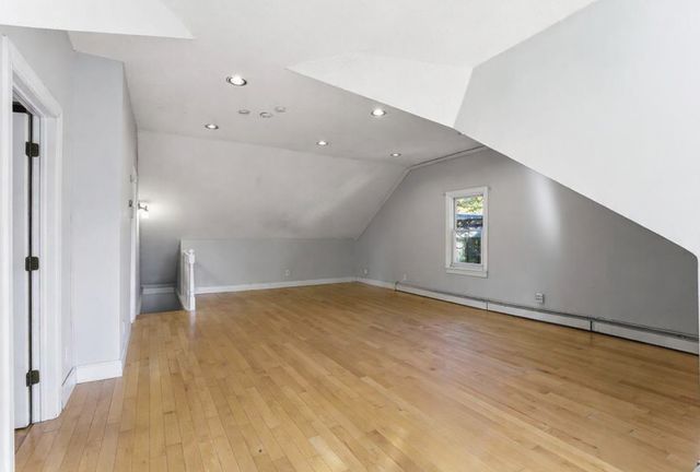 2524 Pillsbury Avenue S, Minneapolis, MN 55404